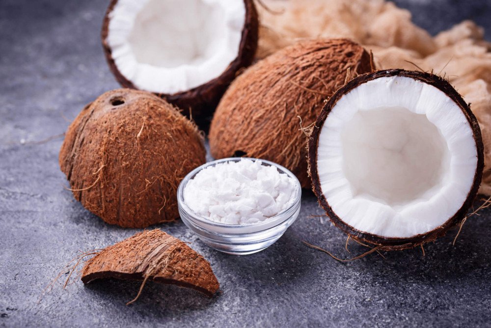 The Coconut Lover's Guide: Everything You Need to Know About Coconuts/ Nazi